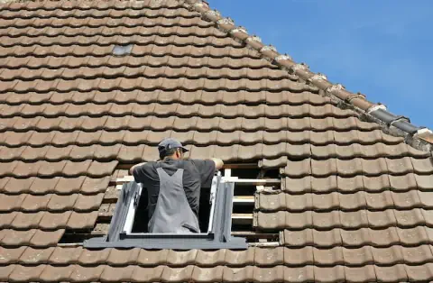 Pose de velux - Saint-Médard-de-Guizières